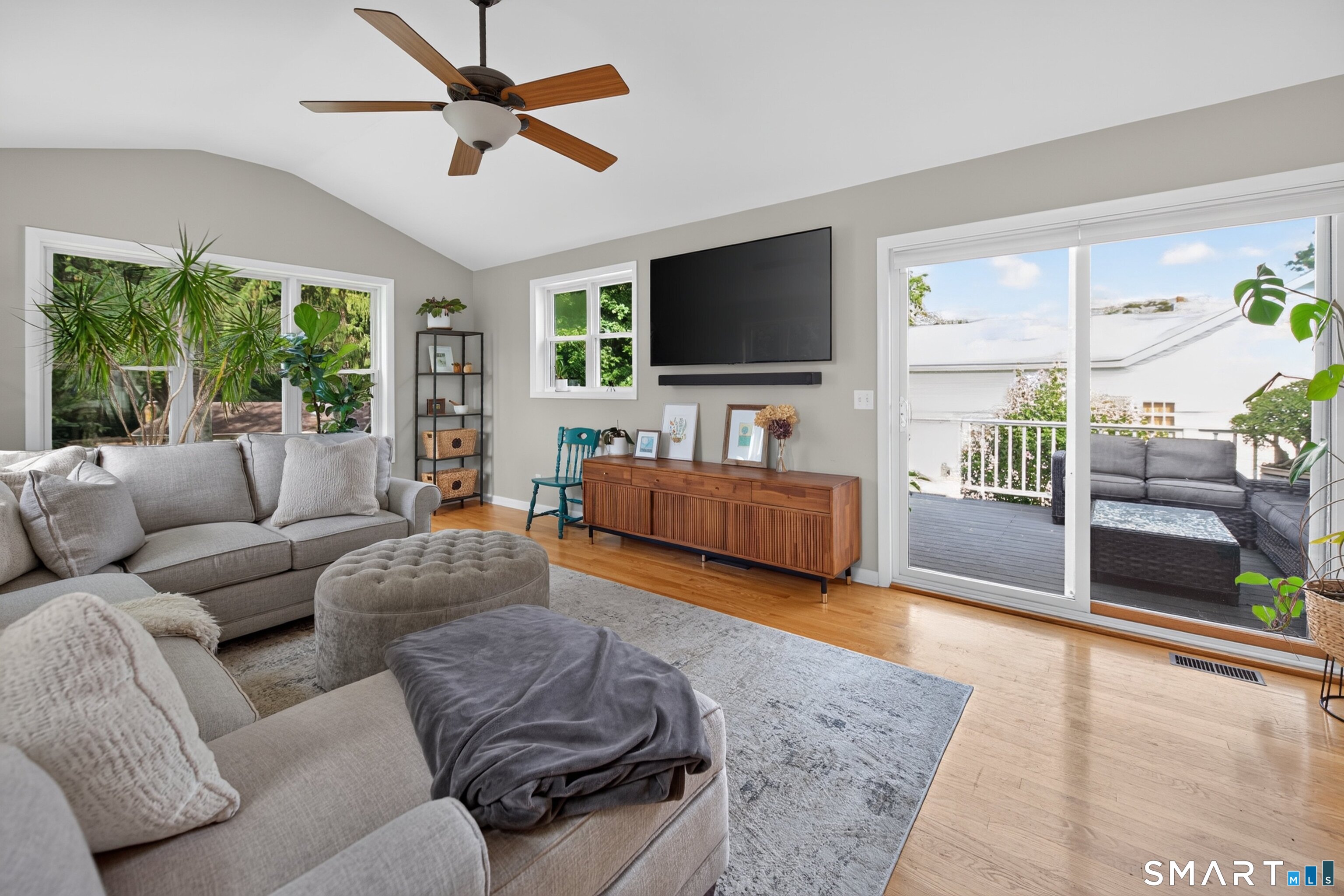 25 Windmill Hill Road Branford CT 06405