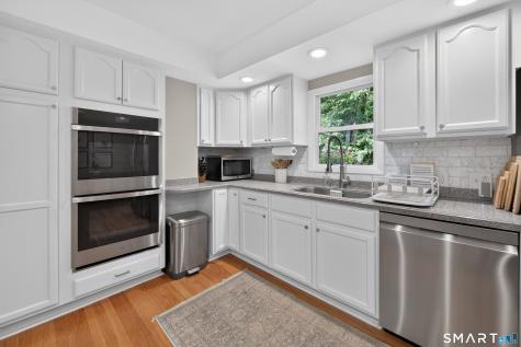 25 Windmill Hill Road Branford CT 06405