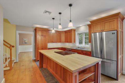 152 Cedar Swamp Road Mansfield CT 06268