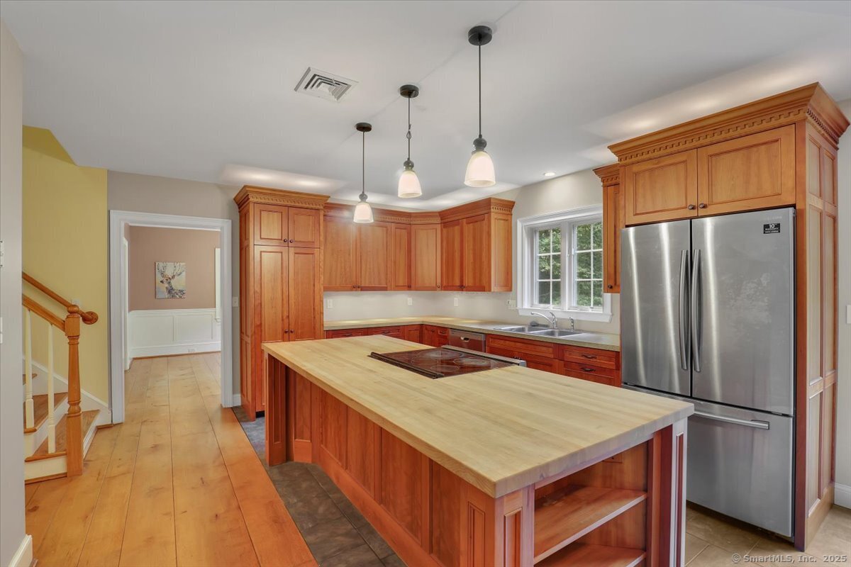 152 Cedar Swamp Road Mansfield CT 06268