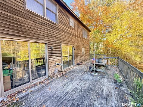 8 Stirrup Lane Barkhamsted CT 06063