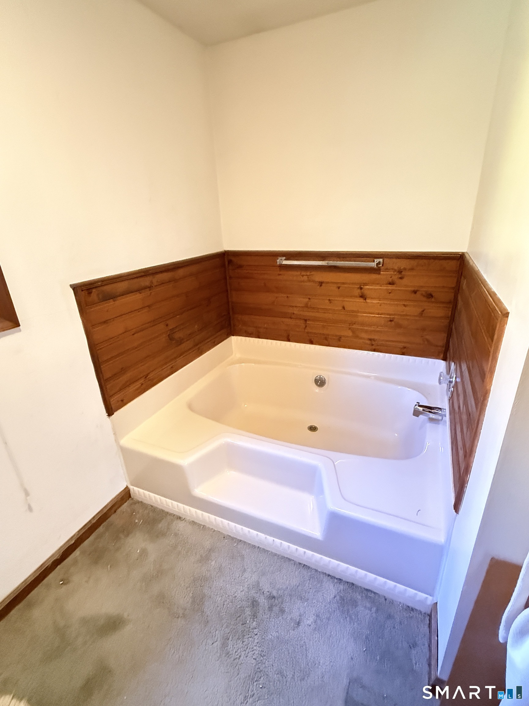 8 Stirrup Lane Barkhamsted CT 06063