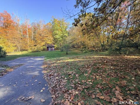 8 Stirrup Lane Barkhamsted CT 06063
