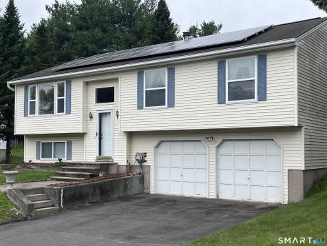 9 Brittany Lane Naugatuck CT 06770