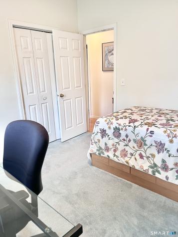 9 Brittany Lane Naugatuck CT 06770