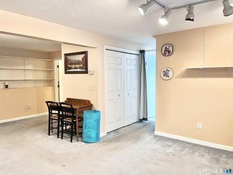 9 Brittany Lane Naugatuck CT 06770