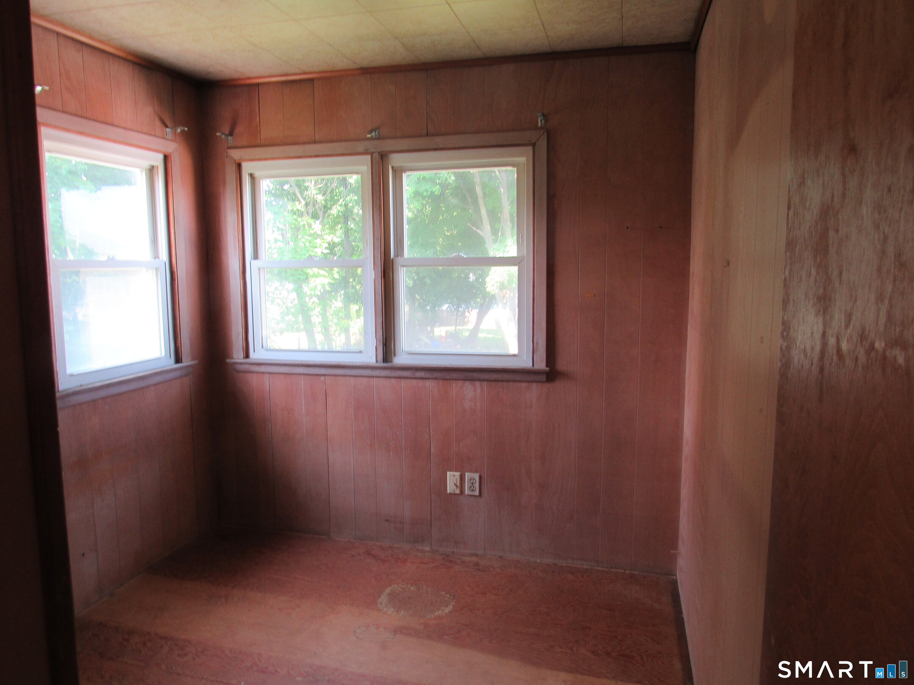 33 Hillcrest Avenue West Haven CT 06516