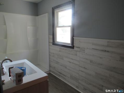 33 Hillcrest Avenue West Haven CT 06516