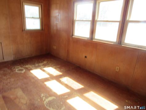 33 Hillcrest Avenue West Haven CT 06516