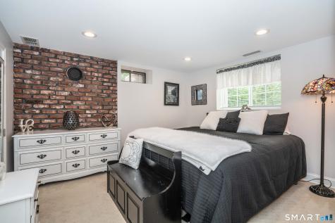 39 Gail Road Farmington CT 06032