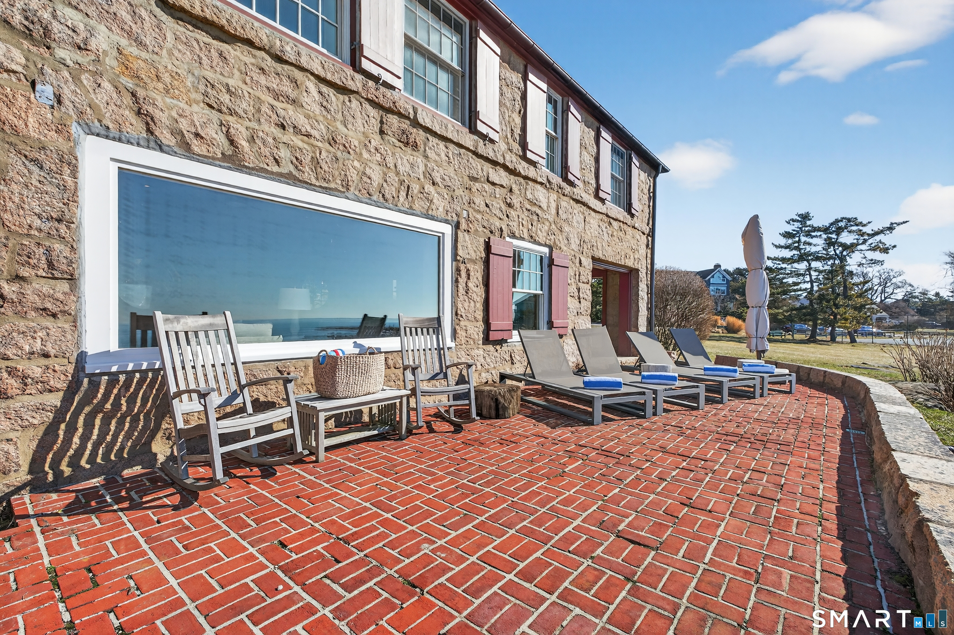 39 Vineyard Place Guilford CT 06437