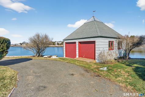 39 Vineyard Place Guilford CT 06437