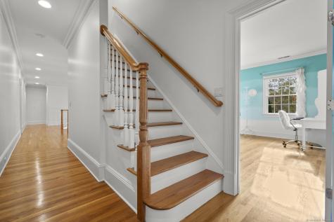 342 Midlock Road Fairfield CT 06824