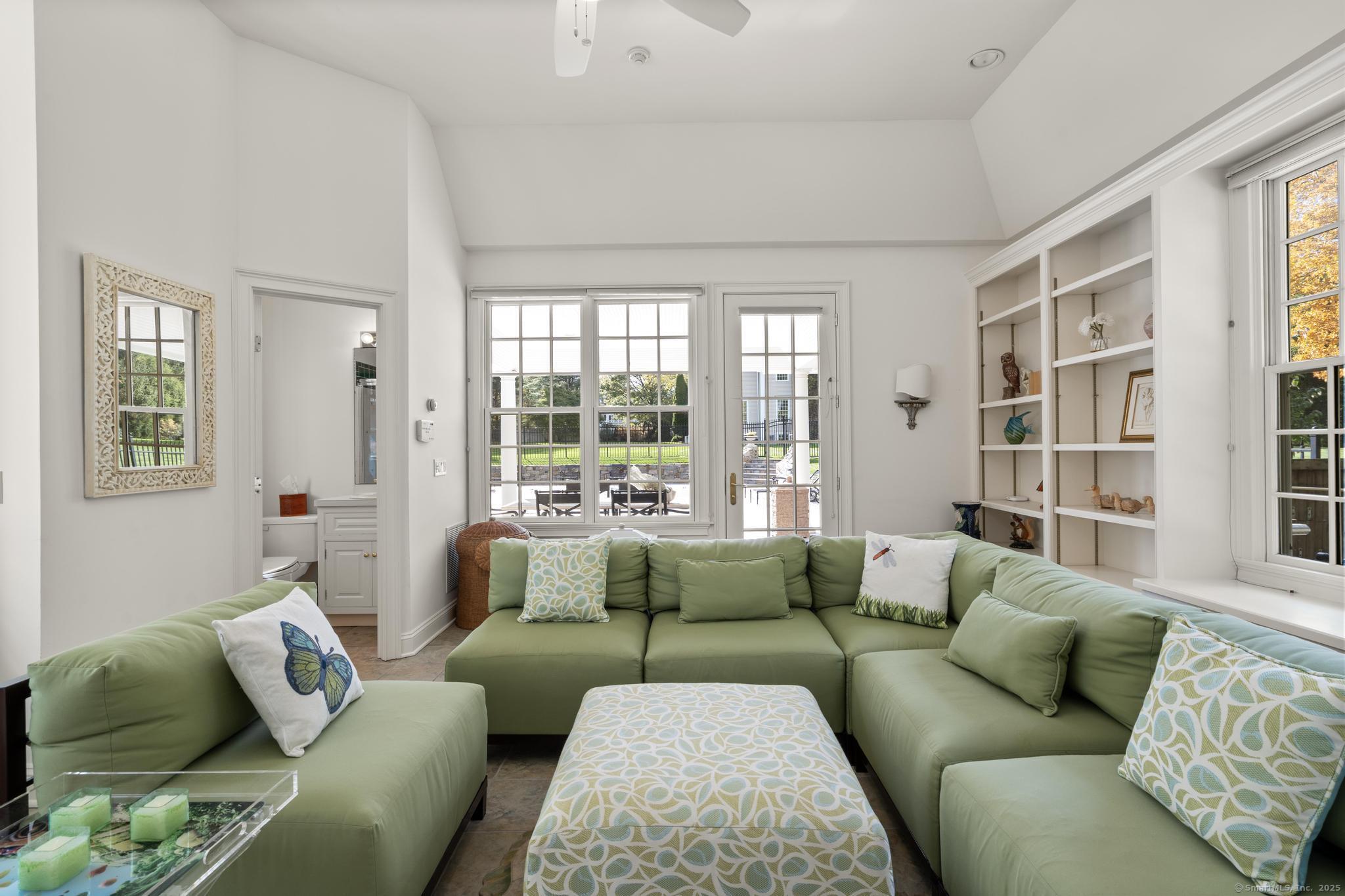 342 Midlock Road Fairfield CT 06824