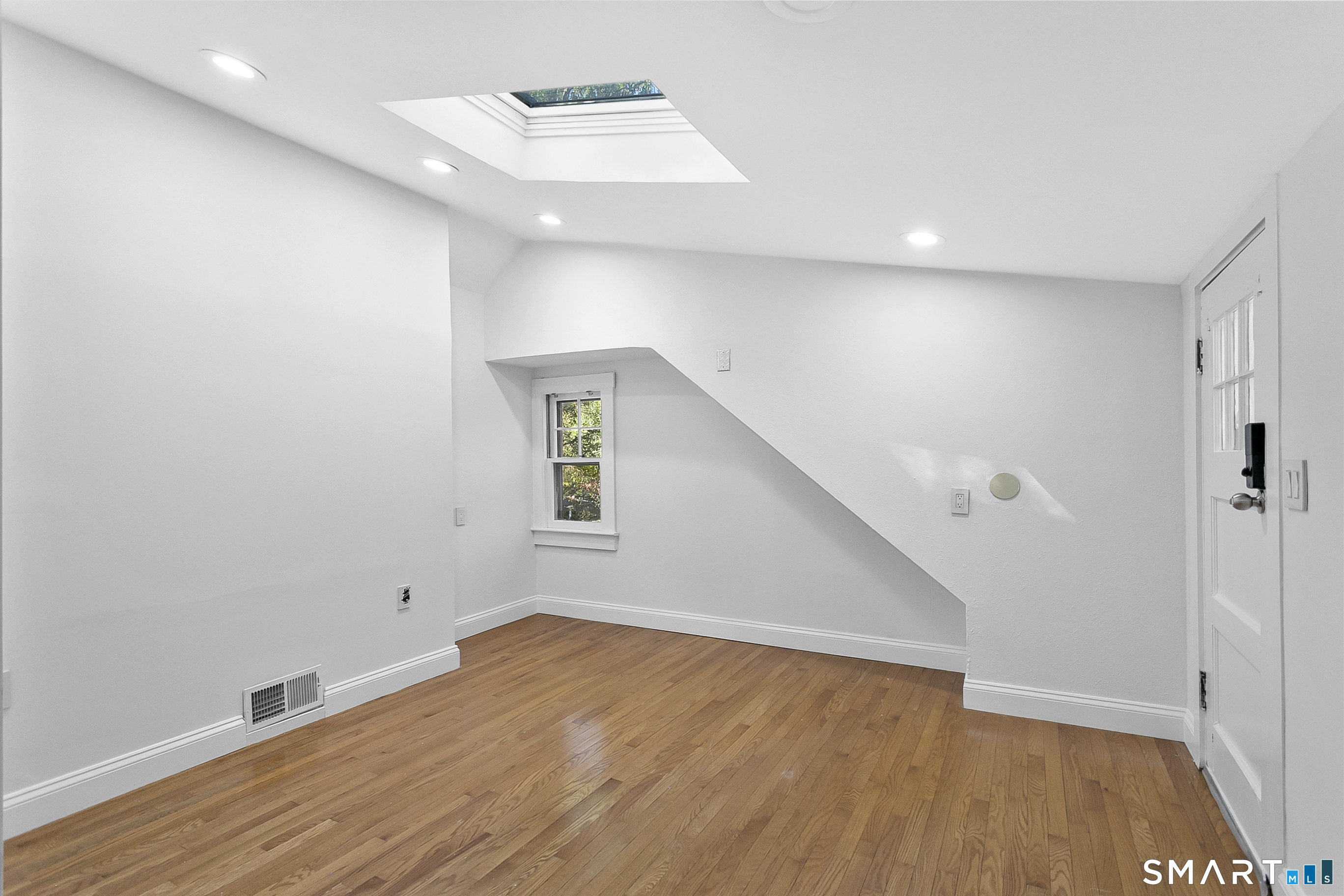 105 Southworth Street Milford CT 06461