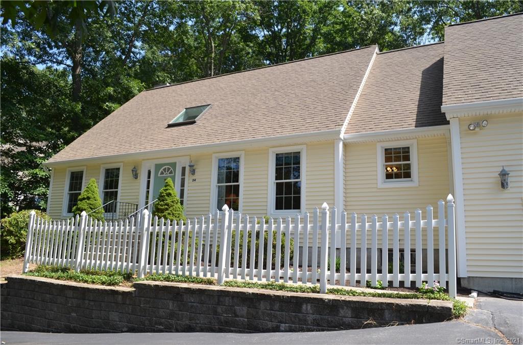 34 Yorkshire Drive Waterford CT 06385
