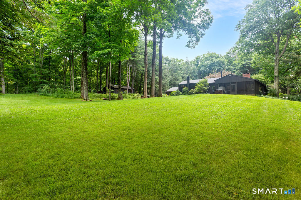 15 Brinsmade Lane Sherman CT 06784