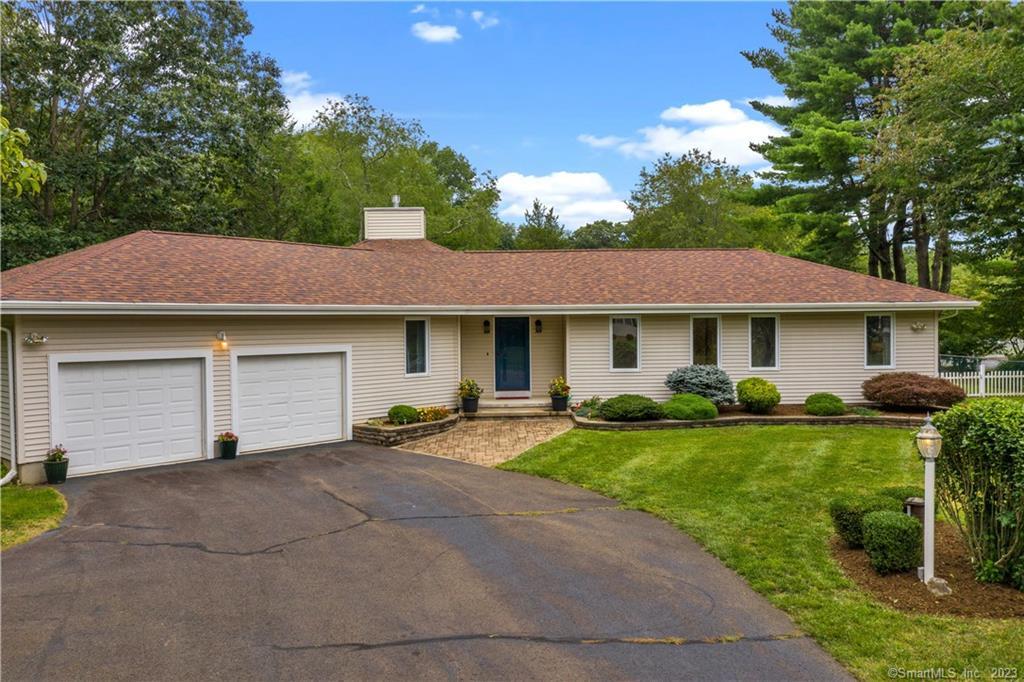 90 North Mill Circle Guilford CT 06437
