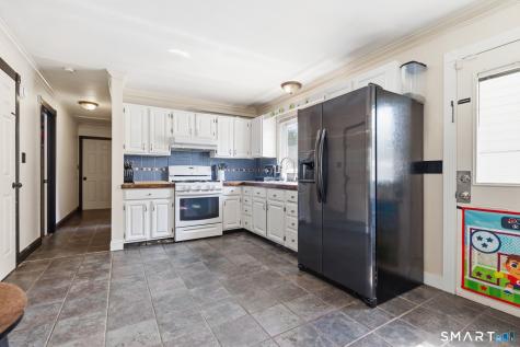203 Robin Street Bridgeport CT 06606