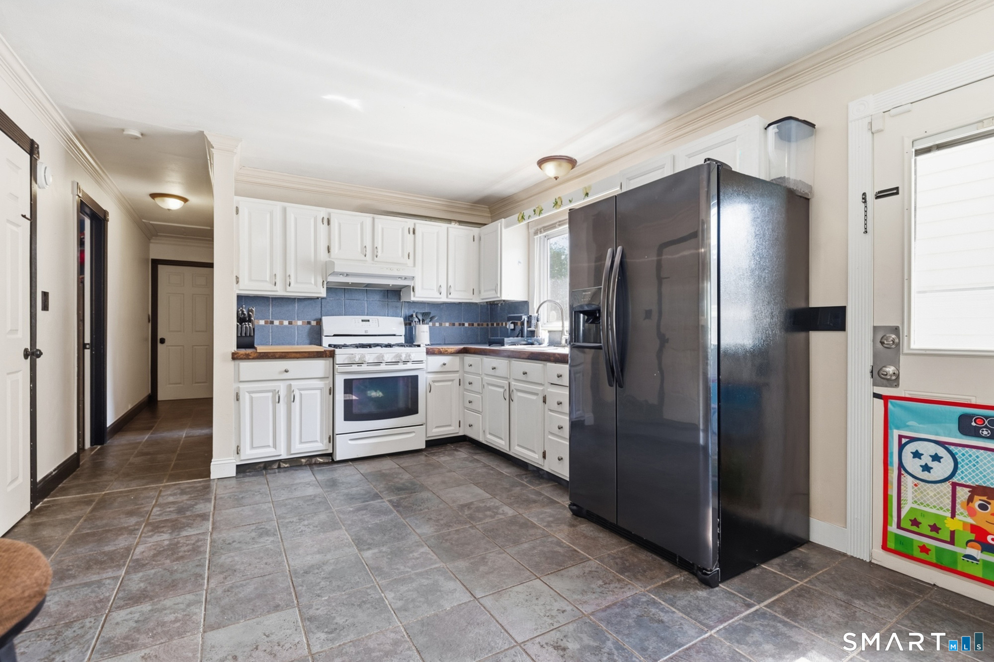 203 Robin Street Bridgeport CT 06606