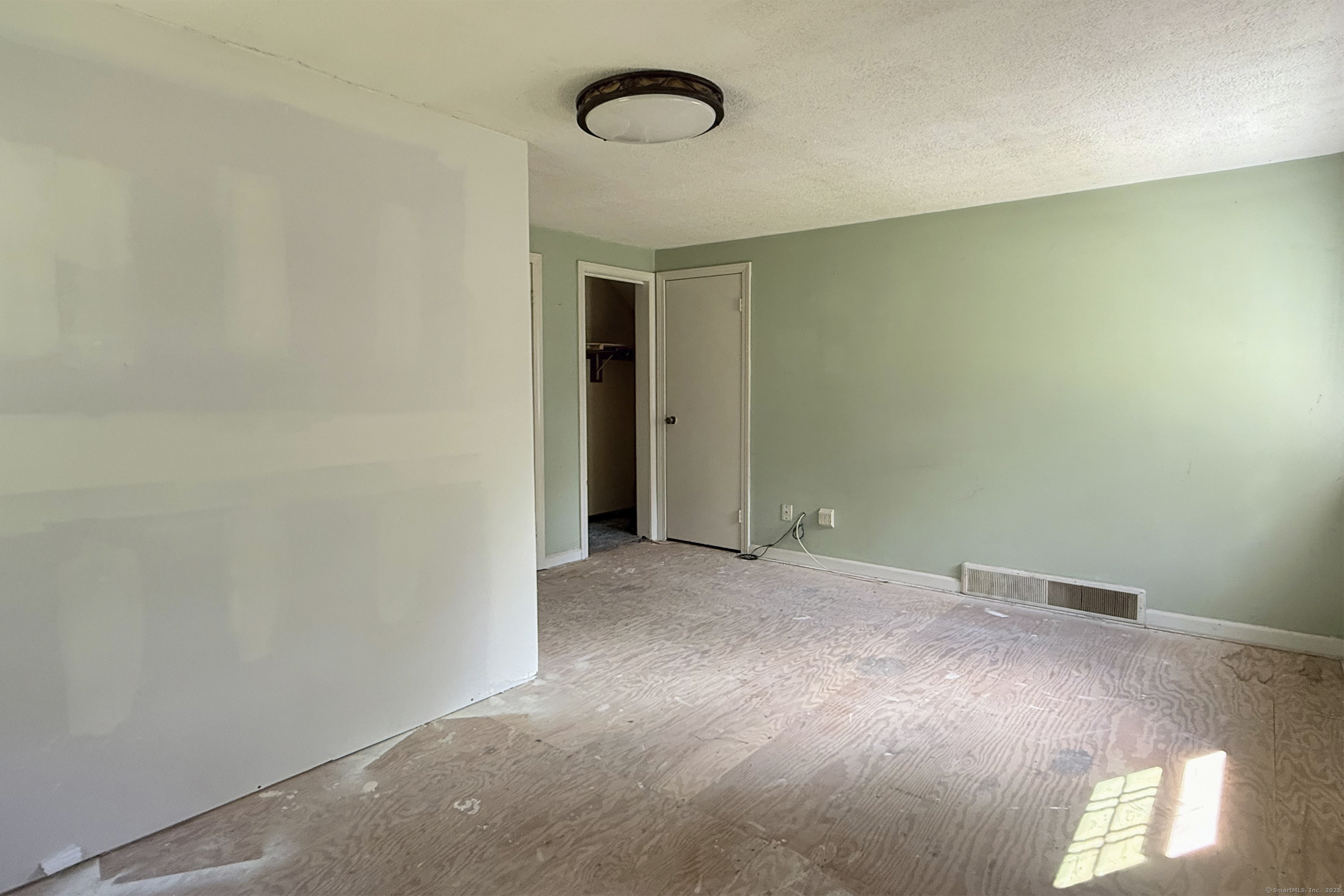 26 Kilmartin Avenue Bristol CT 06010