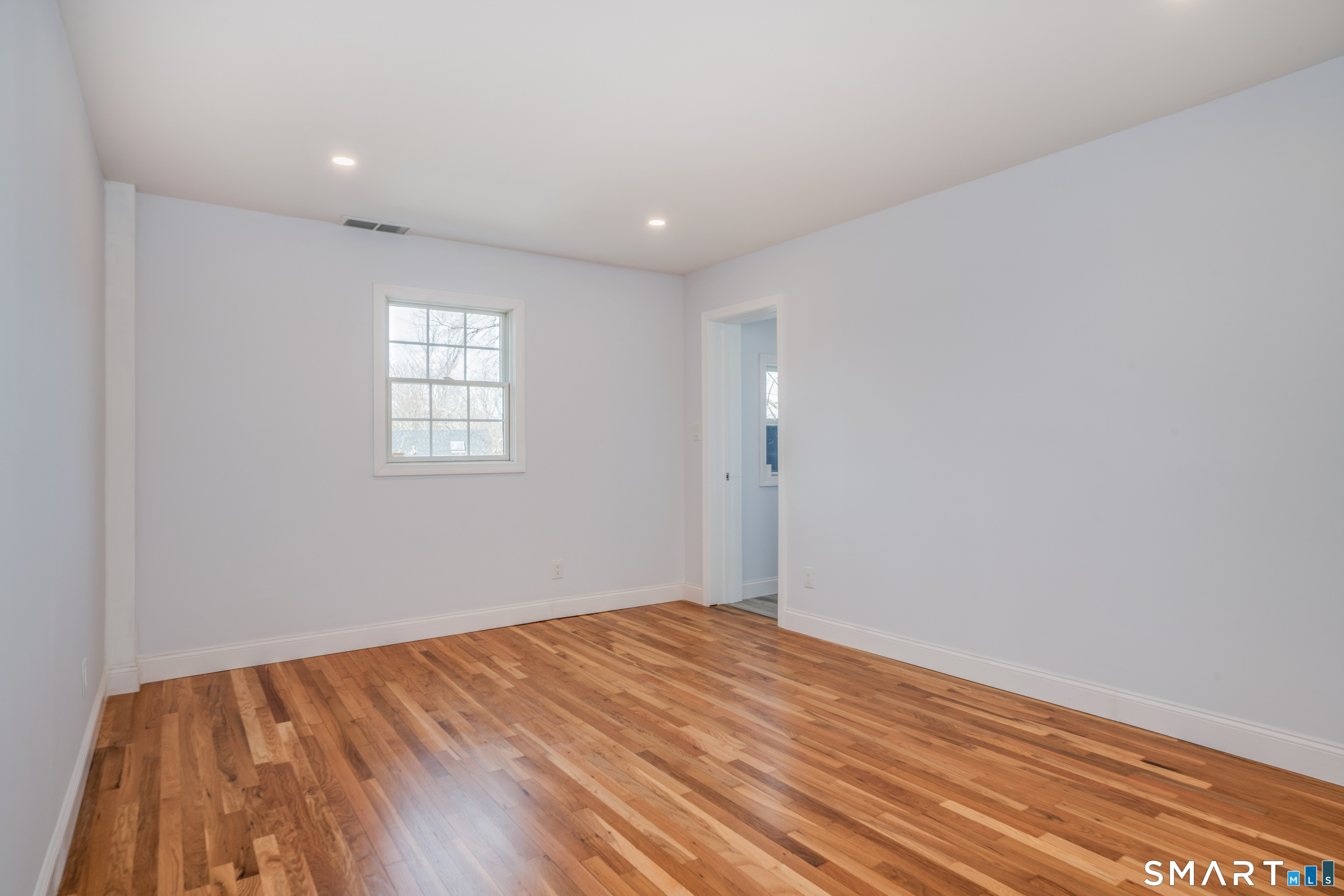 20 Dorothy Street Milford CT 06460