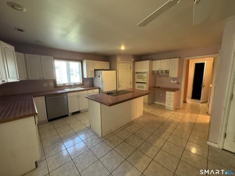 16 Penfield Avenue Berlin CT 06023
