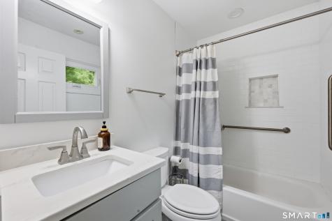28 Green Woods Lane Farmington CT 06085