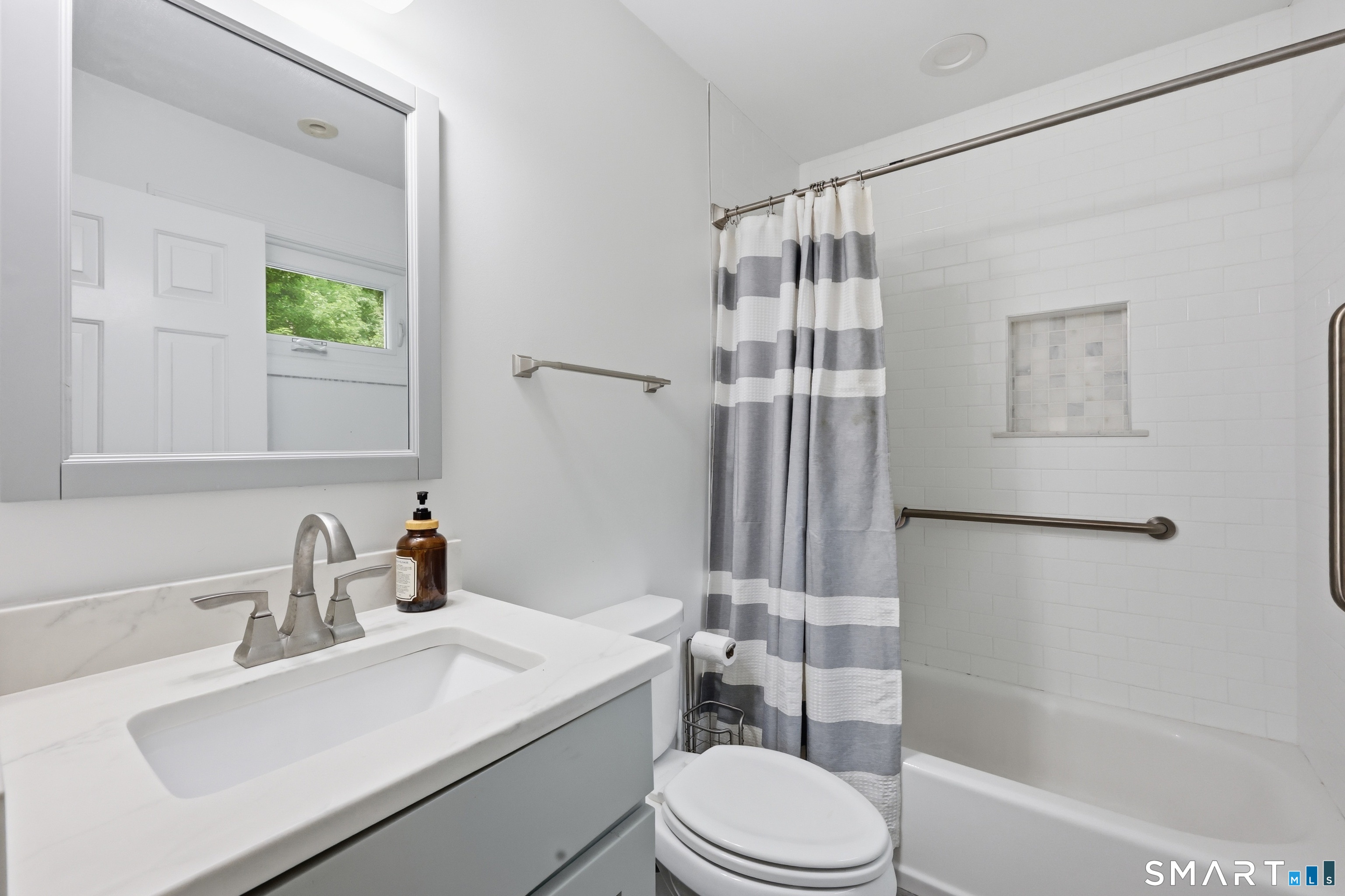 28 Green Woods Lane Farmington CT 06085