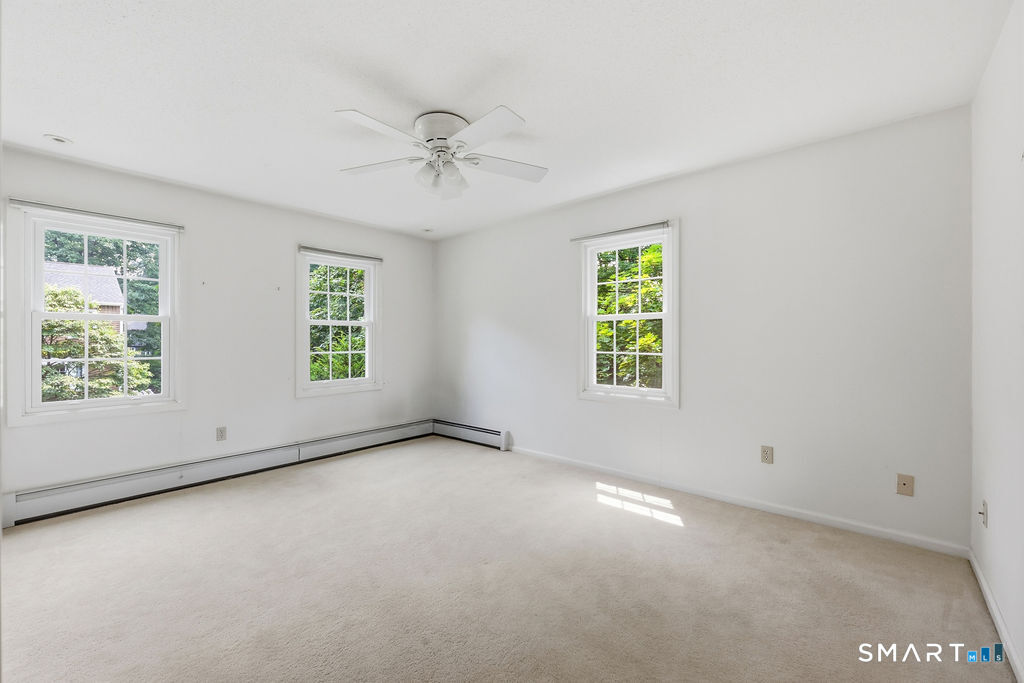 28 Green Woods Lane Farmington CT 06085