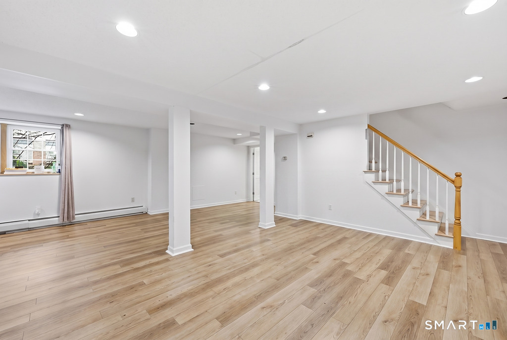 28 Green Woods Lane Farmington CT 06085