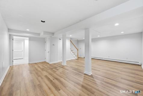 28 Green Woods Lane Farmington CT 06085