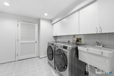 28 Green Woods Lane Farmington CT 06085