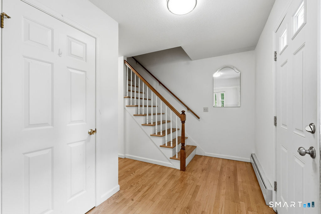 28 Green Woods Lane Farmington CT 06085
