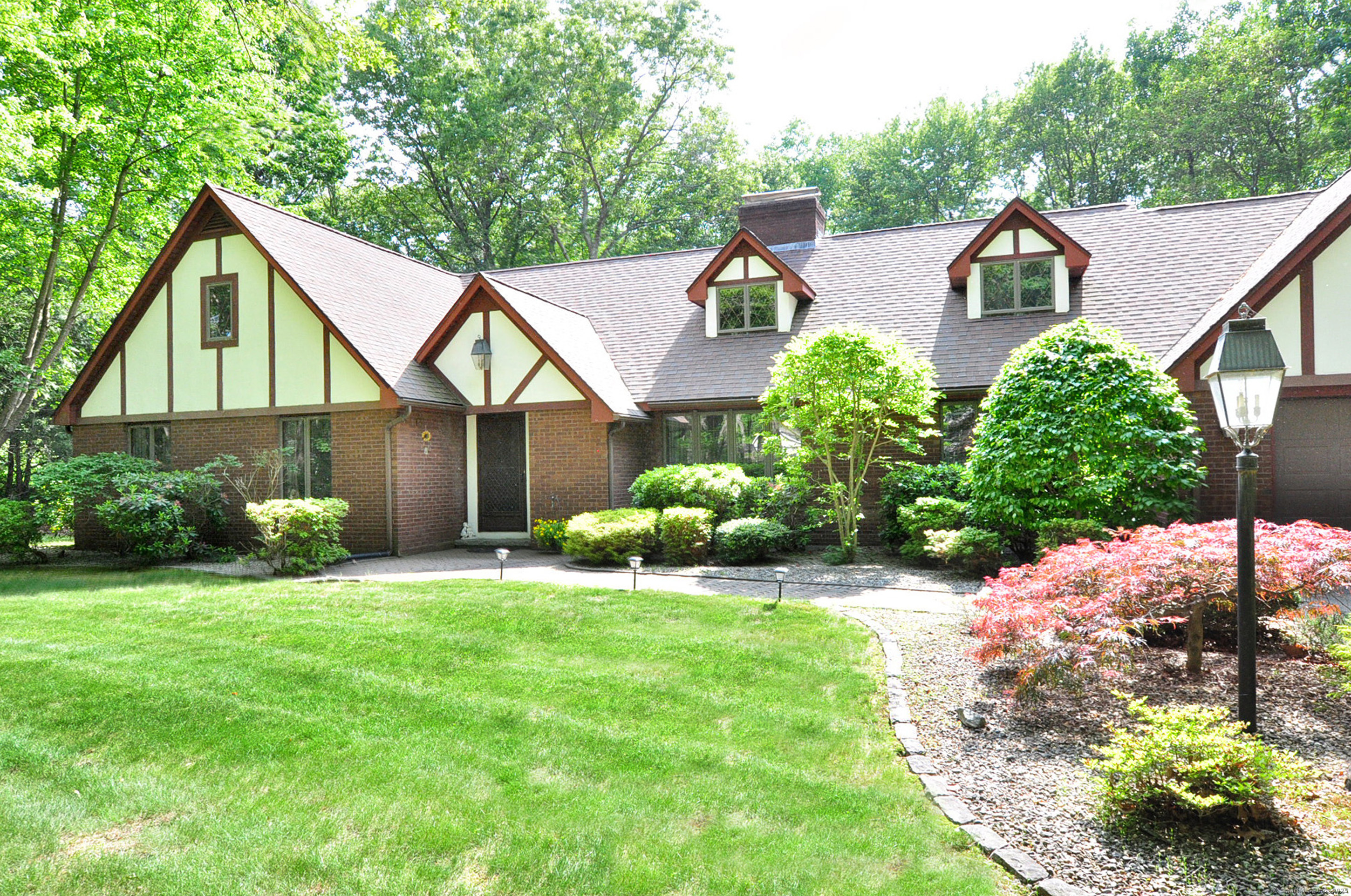 18 Fiano Road Bolton CT 06043