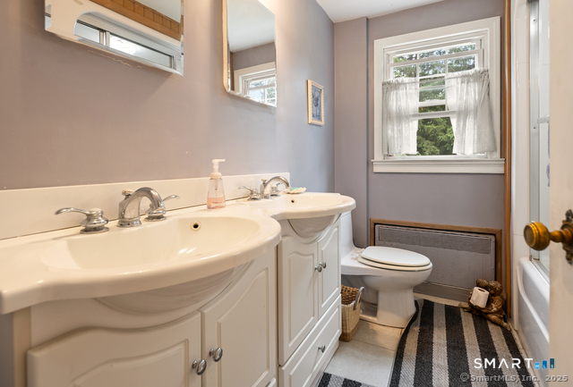 46 Dyer Avenue Canton CT 06019