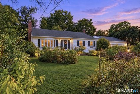 123 Country Lane East Hartford CT 06118