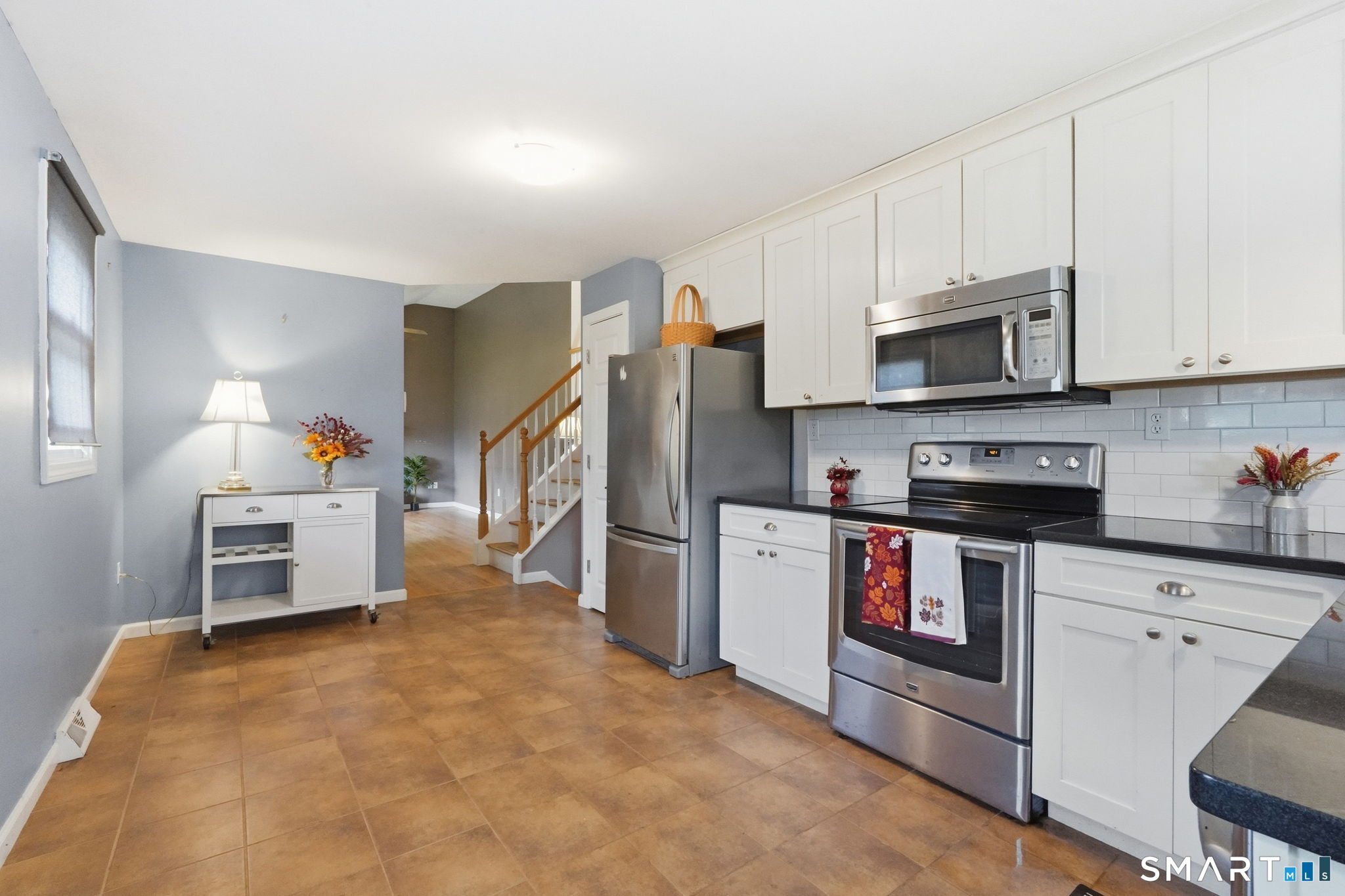 123 Country Lane East Hartford CT 06118
