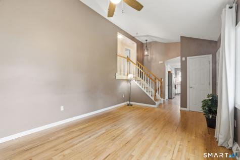 123 Country Lane East Hartford CT 06118
