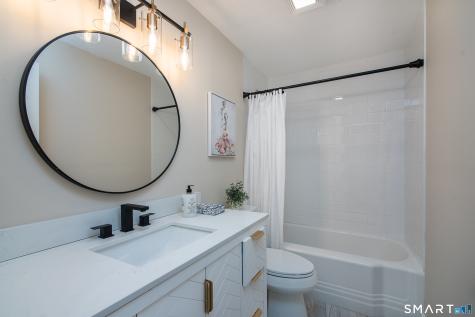 48 Bishop Street East Haven CT 06512