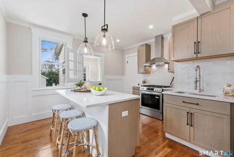 48 Bishop Street East Haven CT 06512
