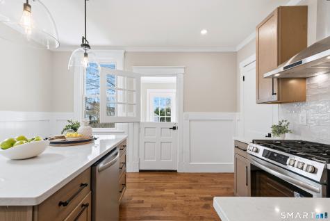 48 Bishop Street East Haven CT 06512