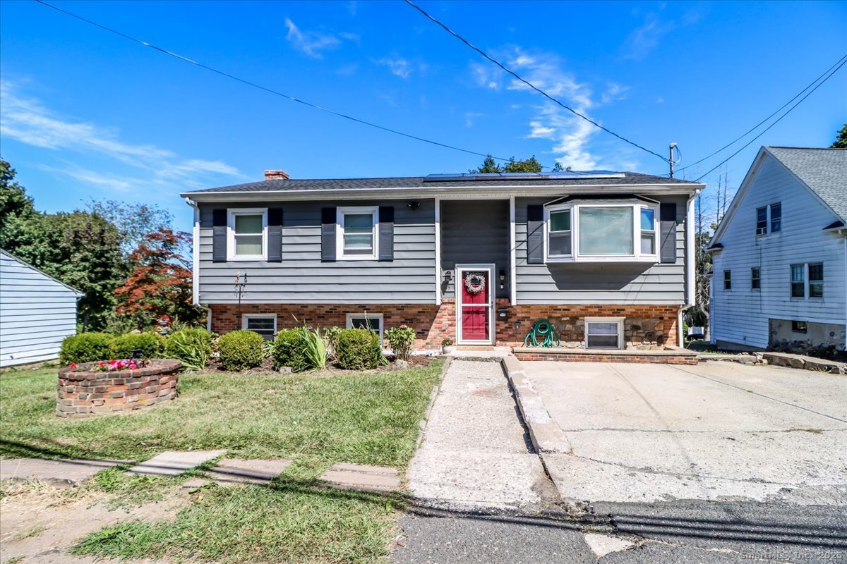5 Staples Street Danbury CT 06810