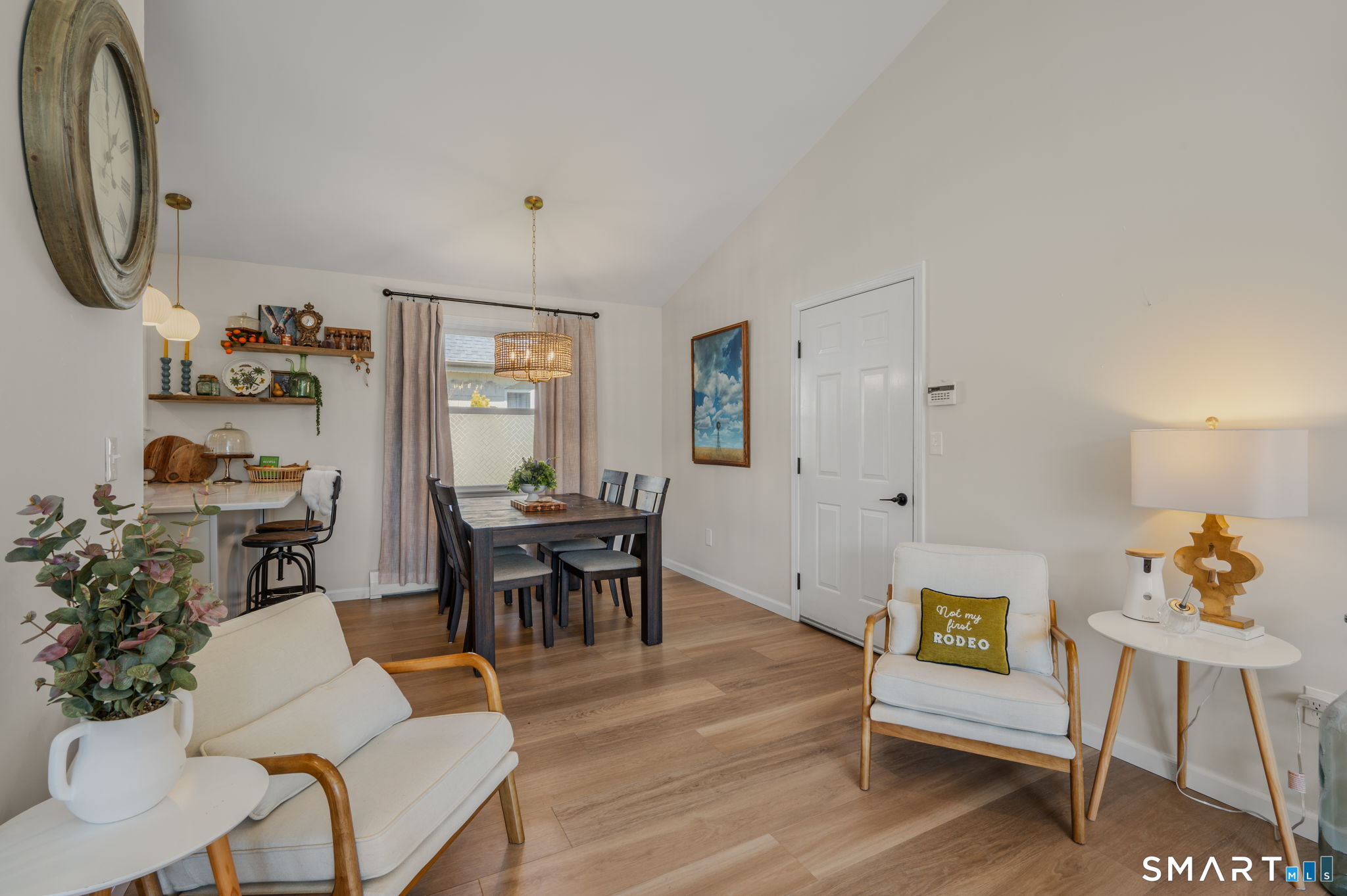 5 Penny Lane New London CT 06320