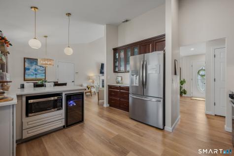 5 Penny Lane New London CT 06320