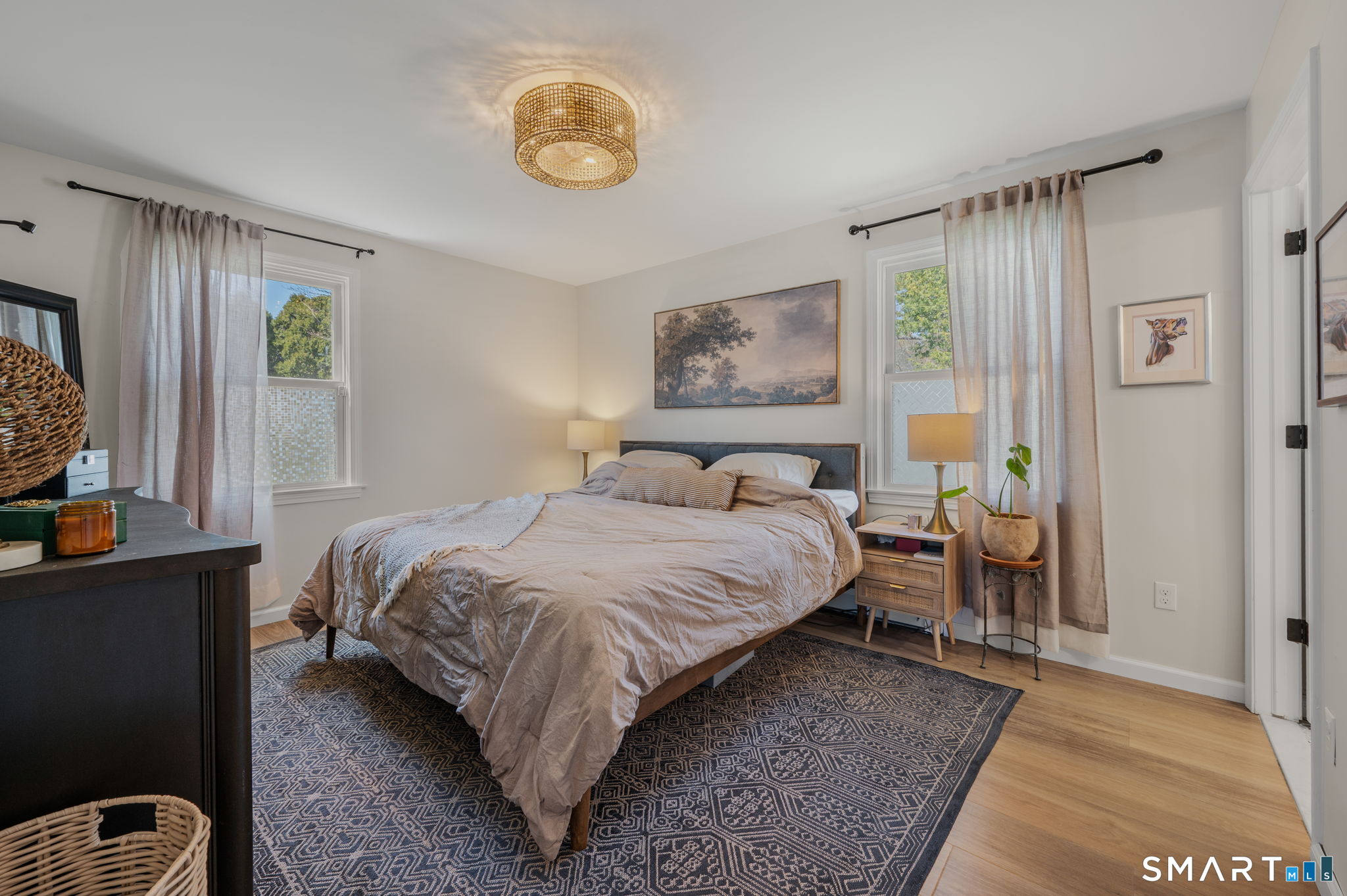 5 Penny Lane New London CT 06320