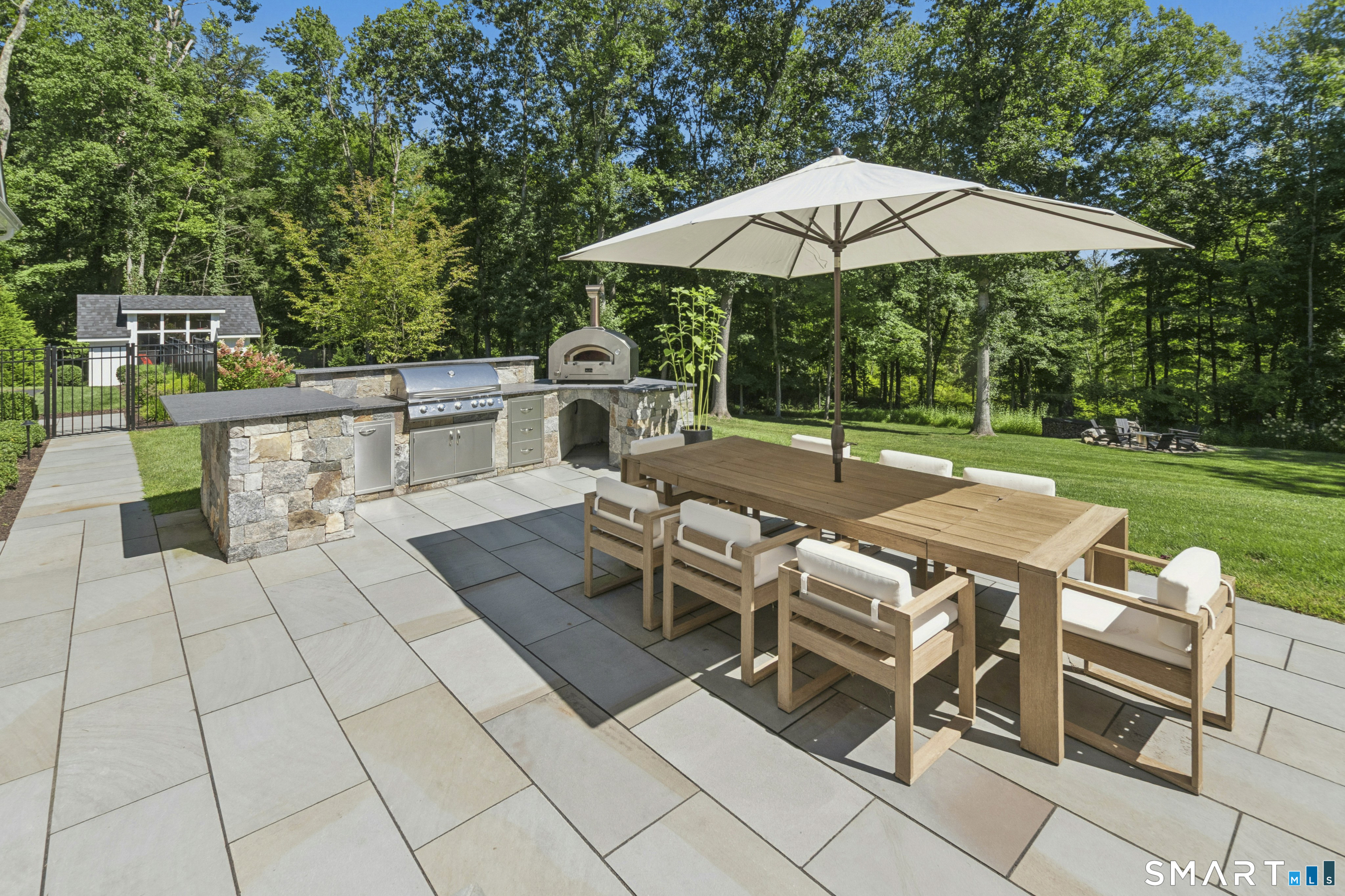 2 Black Pine Ridge Ridgefield CT 06877