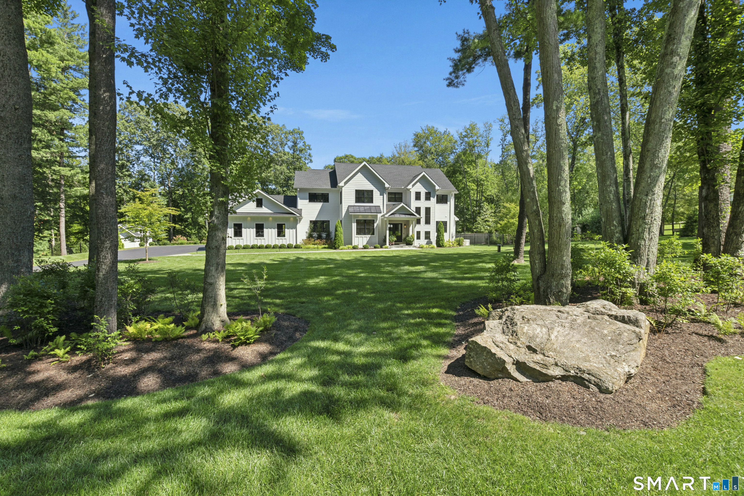 2 Black Pine Ridge Ridgefield CT 06877