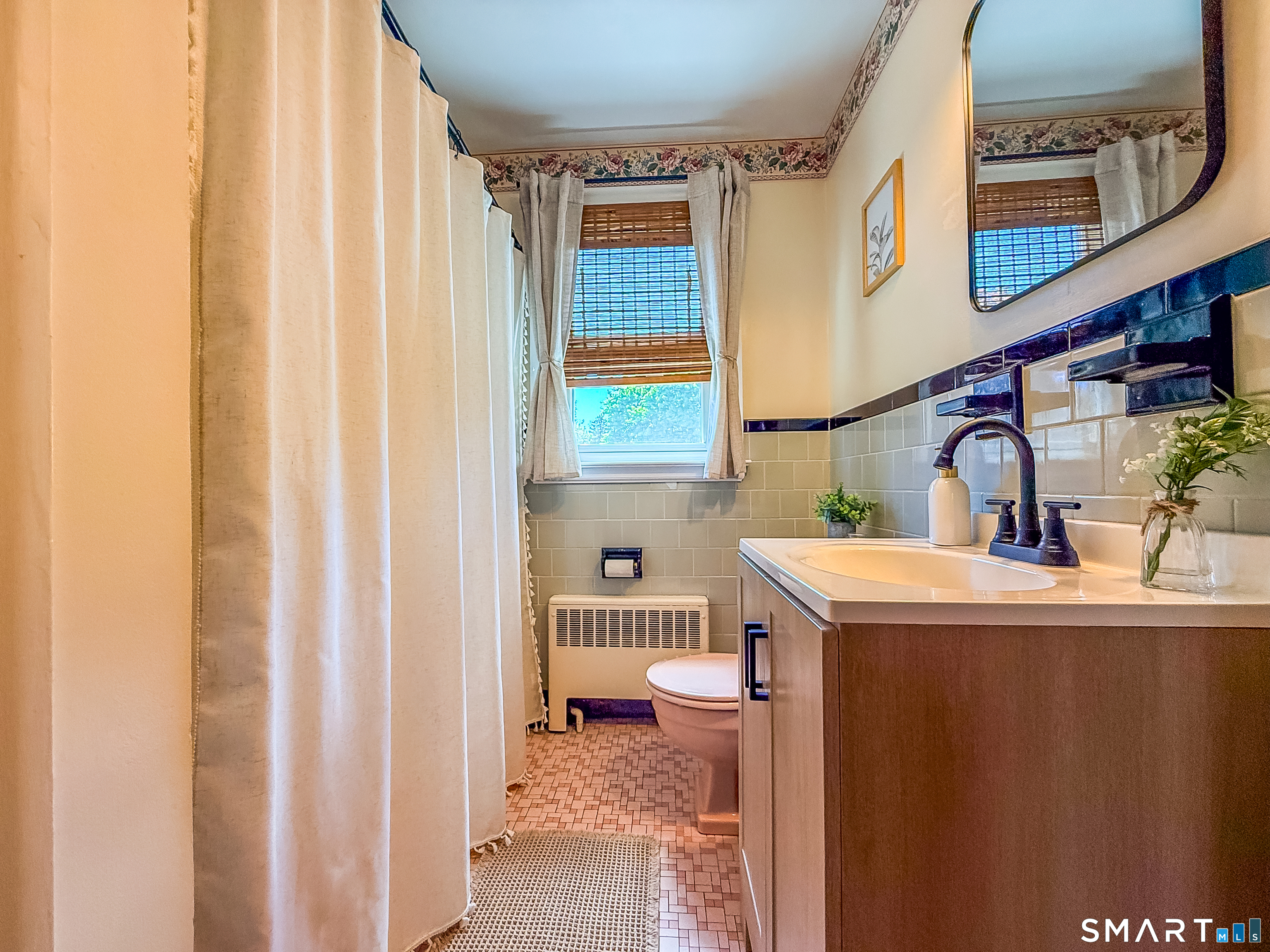 14 Lynn Avenue Plymouth CT 06786