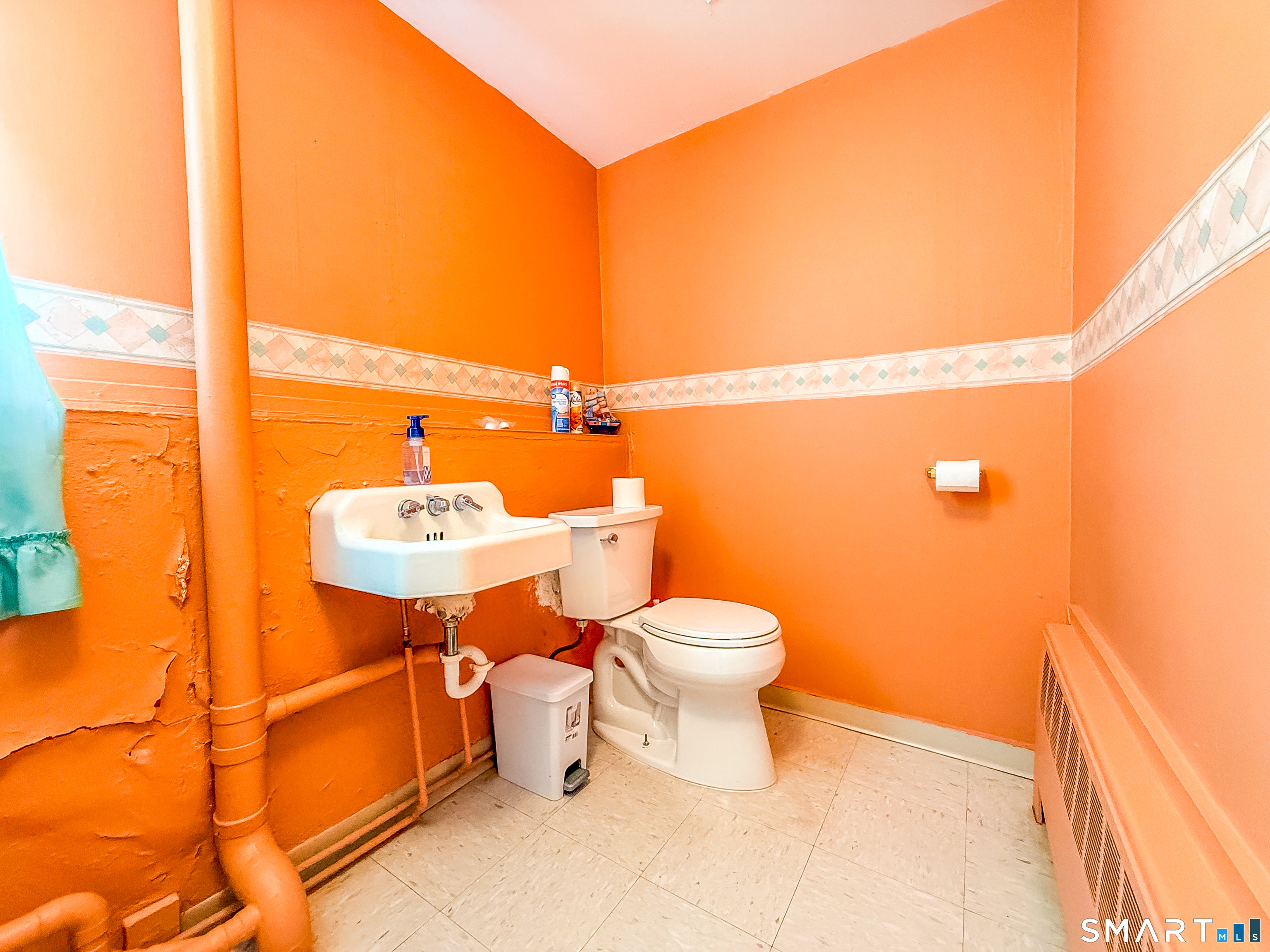 14 Lynn Avenue Plymouth CT 06786